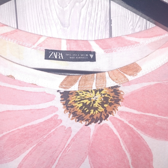 Zara Floral Printed T-shirt Size Eur L - Picture 2 of 4